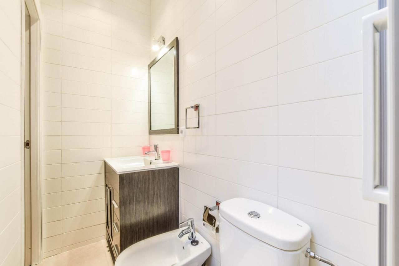 Apartamento En Chueca Apartment Madrid Exterior photo
